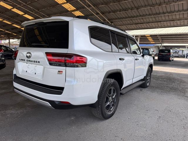 2024 Toyota LANDCRUISER 3.4 300 GR SPORT (A) - 4