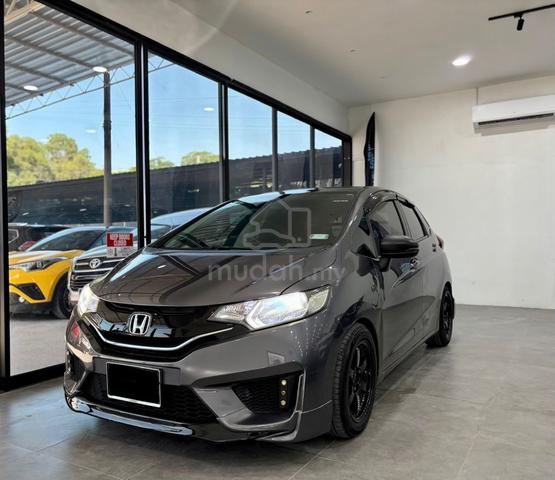 2014 Honda JAZZ 1.5 E (A) with sunroof - 1