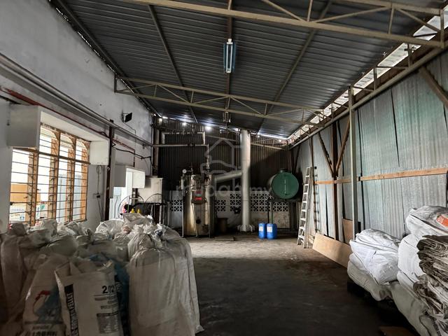 1.5 Storey Factory Corner Lot @ Kota Puteri For Rent 5