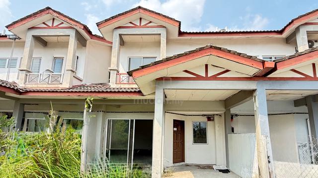 Facing empty‼️MURAH‼️Double sty Alam Perdana Puncak Alam for sale 1