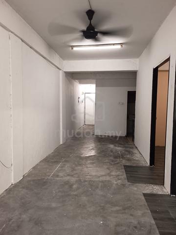Taman Setia Rawang Flat 1