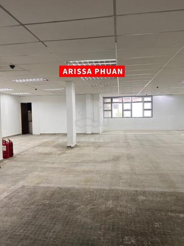 1ST Floor Commercial Shop Lot, LIFT ,Georgetown Prime Location 2300sf 1