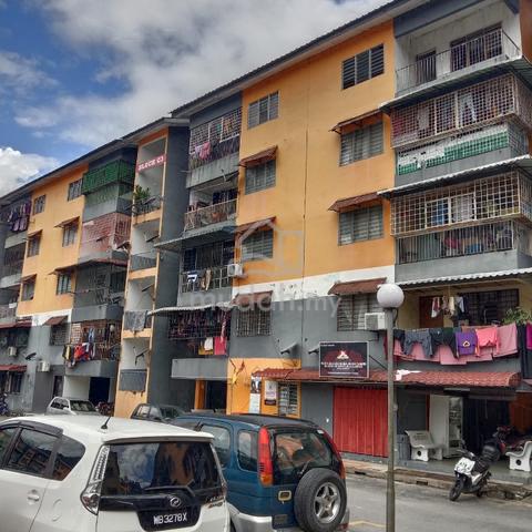 Pangsapuri Merak (Taman Bukit Idaman) 1