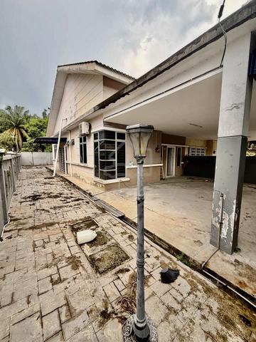 Semi D Murah 4 bilik di Taman Alamanda , LOW BOOKING ;) 1