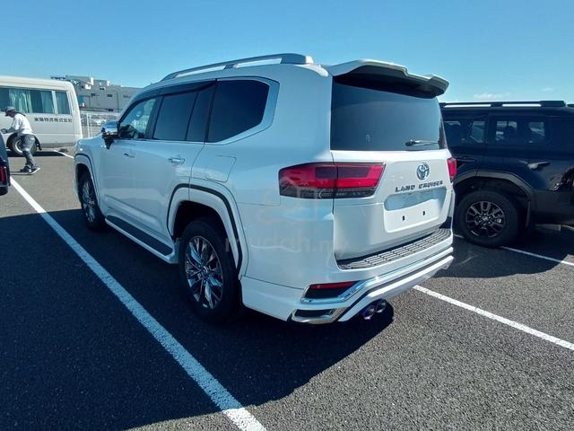 2024 Toyota LANDCRUISER 3.5 ZX [Ori miles] FULL SP - 2