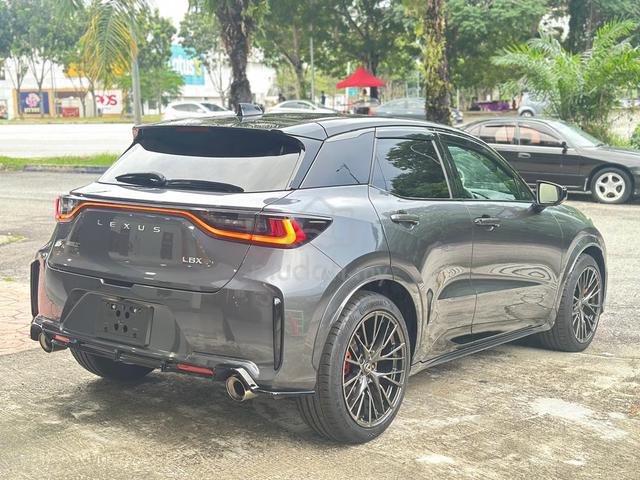 2024 Lexus LBX MORIZO RR 1.6  (A) - 4