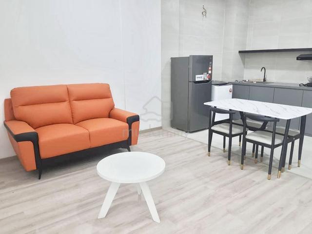 Summer Suites @ The Summer Shopping Mall 1