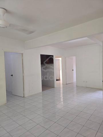 Apartment Anggerik (Prima Beruntung) 1