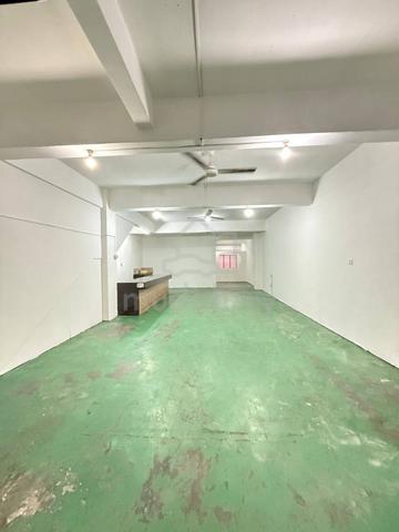 Pasir Gudang, Pasir Putih, 2 Storey 22x80 Shop Lot, JLN Siakap (Cheap) 2