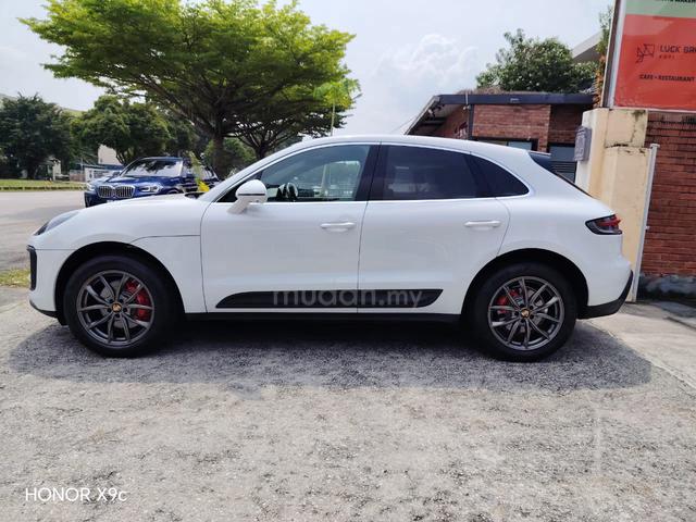 JPN CBU - 2021 Porsche MACAN 3.0 S FACELIFT (A) - 3