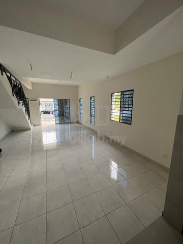 FOR SALE 2sty END LOT Sari Alamanda RAWANG+CANTIK+CHEAP+O”DOWNPAYMENT+ 5