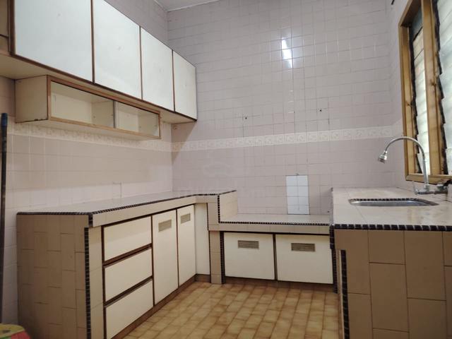 2 Storey House at Tmn Putra, Ampang 1