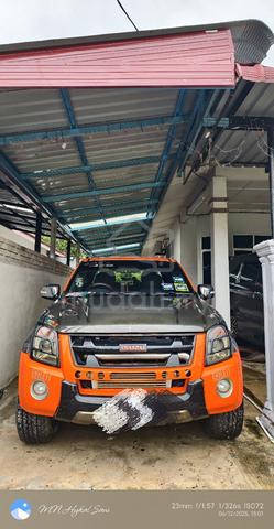 2014 Isuzu D-MAX 2.5 4X4 MT-L MY2013 (M) - 2