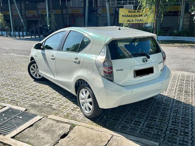 2013 Toyota PRIUS C 1.5 (HYBRID) (A) F/SERVICE REC - 4