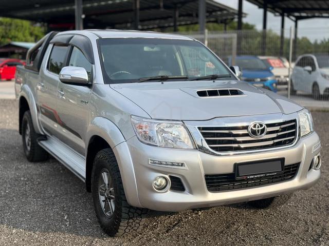 2015 Toyota HILUX 2.5 G TRD SPORTIVO (A) - 1