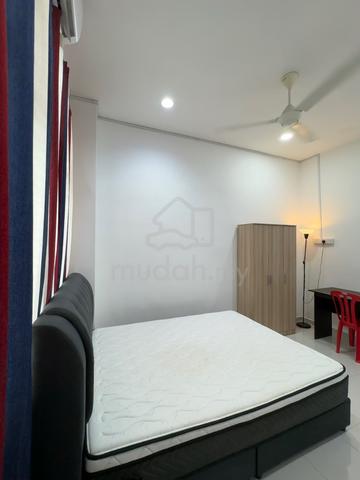 Batu Pahat Room For Rent🔥Male Unit 1