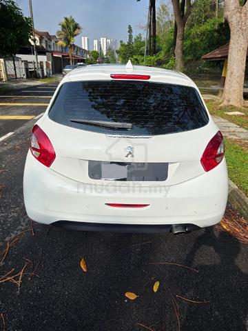 2015 Peugeot 208 1.6 VTI ALLURE (A) - 2