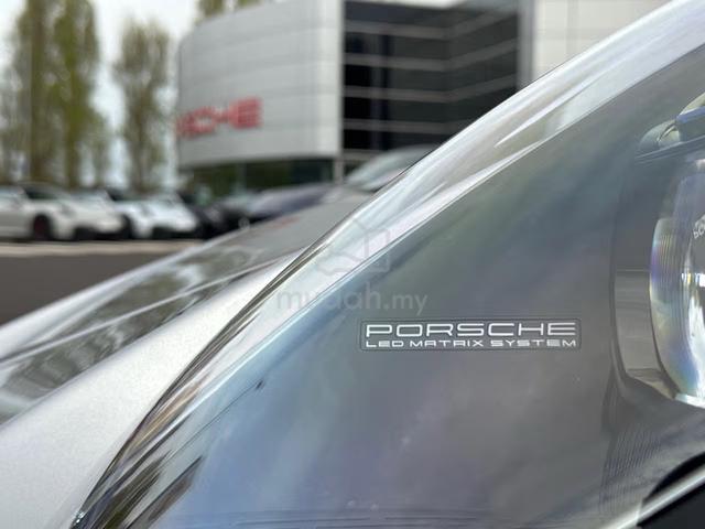 2022 Porsche 911 GT3 Touring (M) APPROVED CAR - 5