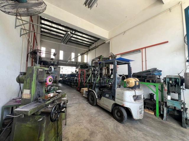 RENT Avail Now Single storey Factory/warehouse kajang town 1