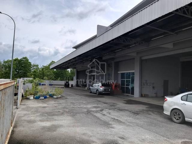 Selangor Ijok Leasehold Warehouse / Factory For Sale 1