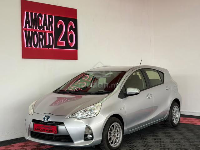 ORI2013 Toyota PRIUS C 1.5 HYBRID 3 YR WARRANTY - 1