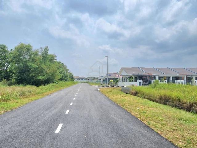 MURAH Lot Banglo di Taman Salak Mahkota, Bdr Baru Salak Tinggi, Sepang 1
