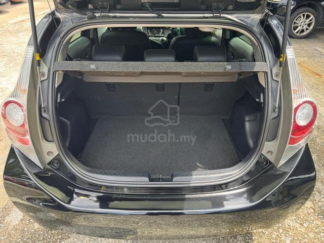 2012 Toyota PRIUS C 1.5 (HYBRID) ONE CAREFUL OWNER - 5