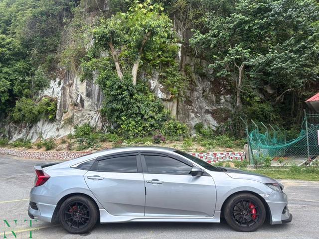 2017 Honda CIVIC 1.8 S i-VTEC (A) - 4
