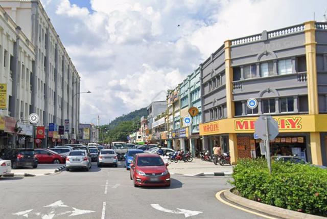 3 Storey SHOP TAMAN SRI RAMPAI, Actual, Corner Lot, Facing Road View 1