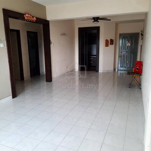 Taman Anggerik Villa 1