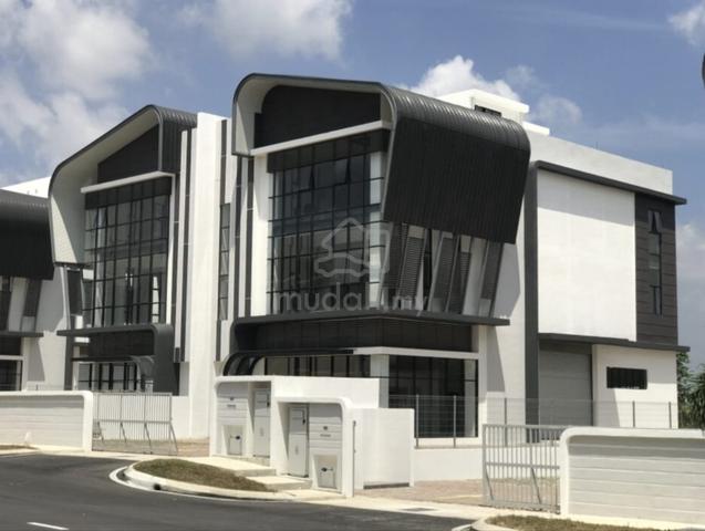 Strategic! Modern Semi D Factory/ Warehouse! Sinar Meranti Puchong 1