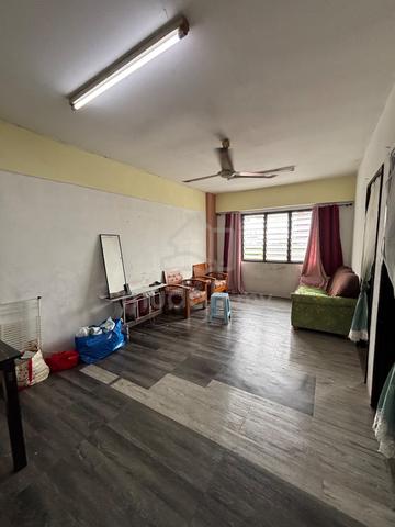 Sri Rakyat Apartment 1