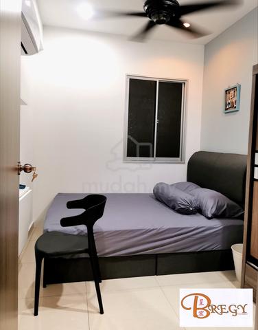 Dpiazza condo female unit aircon room bayan baru gbs Mayang 1