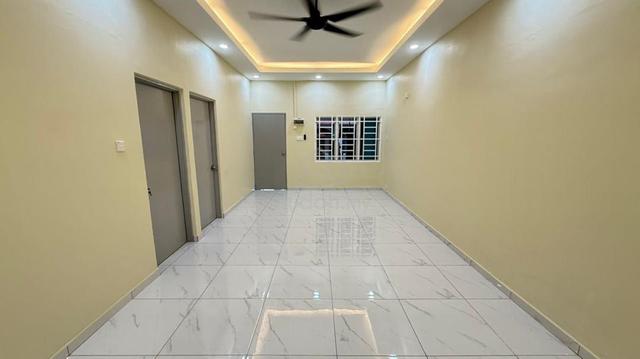RENOVATED🔥Single Storey Bandar Selesa Jaya, Skudai for Sale 1