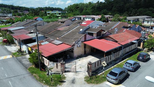 ‼️CORNER LOT‼️Single Storey Terrace House Taman Paling Jaya, Semenyih 1