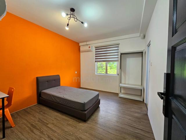 Newly Renovated Room 232C near ICOM Square, Hock Lee Centre Kuching 1