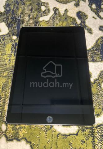 iPad 9th Gen 64GB WiFi - photo 2 of 3