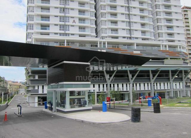 PV2 Condo - Extra Large Fully Furnished Middle Room for Rent 1