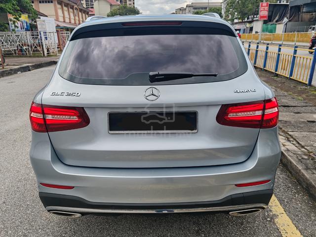 Mercedes Benz GLC250 4MATIC 2.0 SUNROOF 360CAM P/B - 4