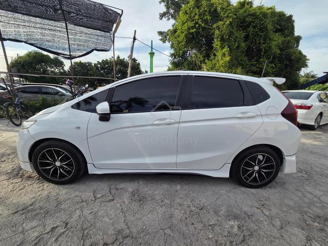 2015 Honda JAZZ 1.5 Mugen (A) High Loan - 5