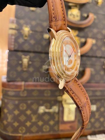 Carousel Image