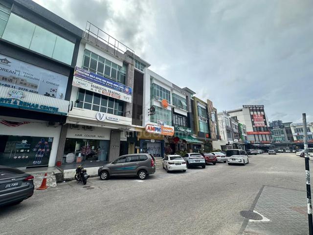 Three Storey Shoplot📍Austin Heights🔥价钱可以谈🔥Endlot🔥欢迎F&B餐营业, 等等 1
