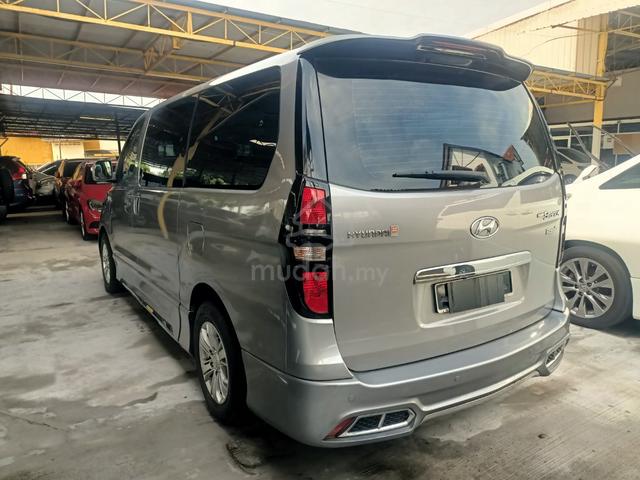 2018 Hyundai GRAND STAREX 2.5 (A) - 4