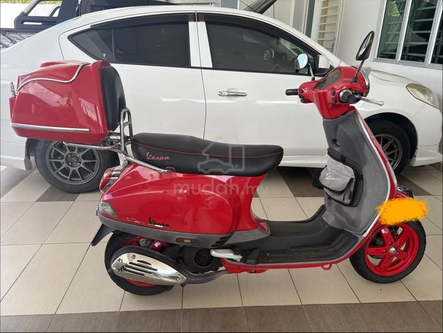 Vespa - photo 3 of 5