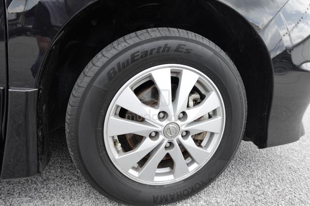 Nissan SERENA 2.0 S-HYBRID HIGHWAY STAR *TIPTOP - 4