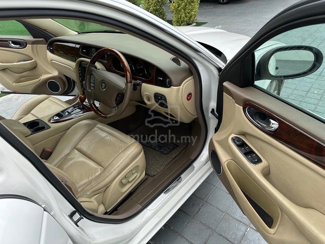 2005 Jaguar XJ8 3.6 LUXURY (A) - 5