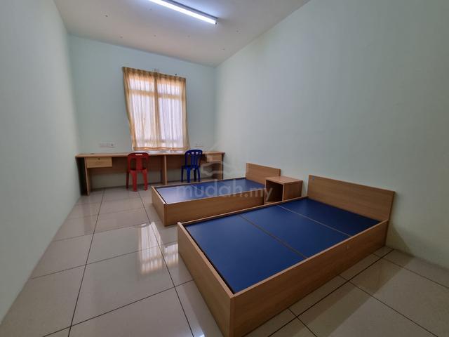 Ixora Apartment (Bukit Beruang) 1