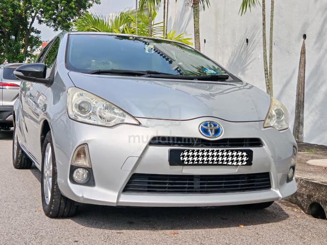2012 Toyota PRIUS C 1.5 (HYBRID) (A) 1 OWNER - 1