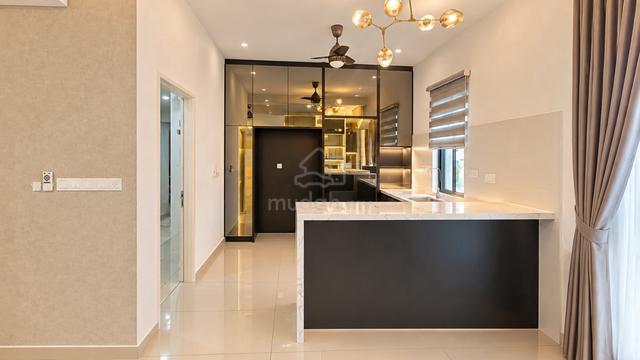 37x85 Endlot Resort Home Bandar Sri Sendayan 1