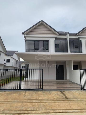 BIGGER UNIT 2 Storey Semi D Sejati Lakeside 2, Cyberjaya 1